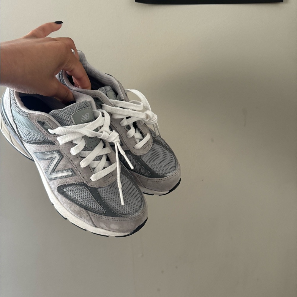 New Balance 990v5